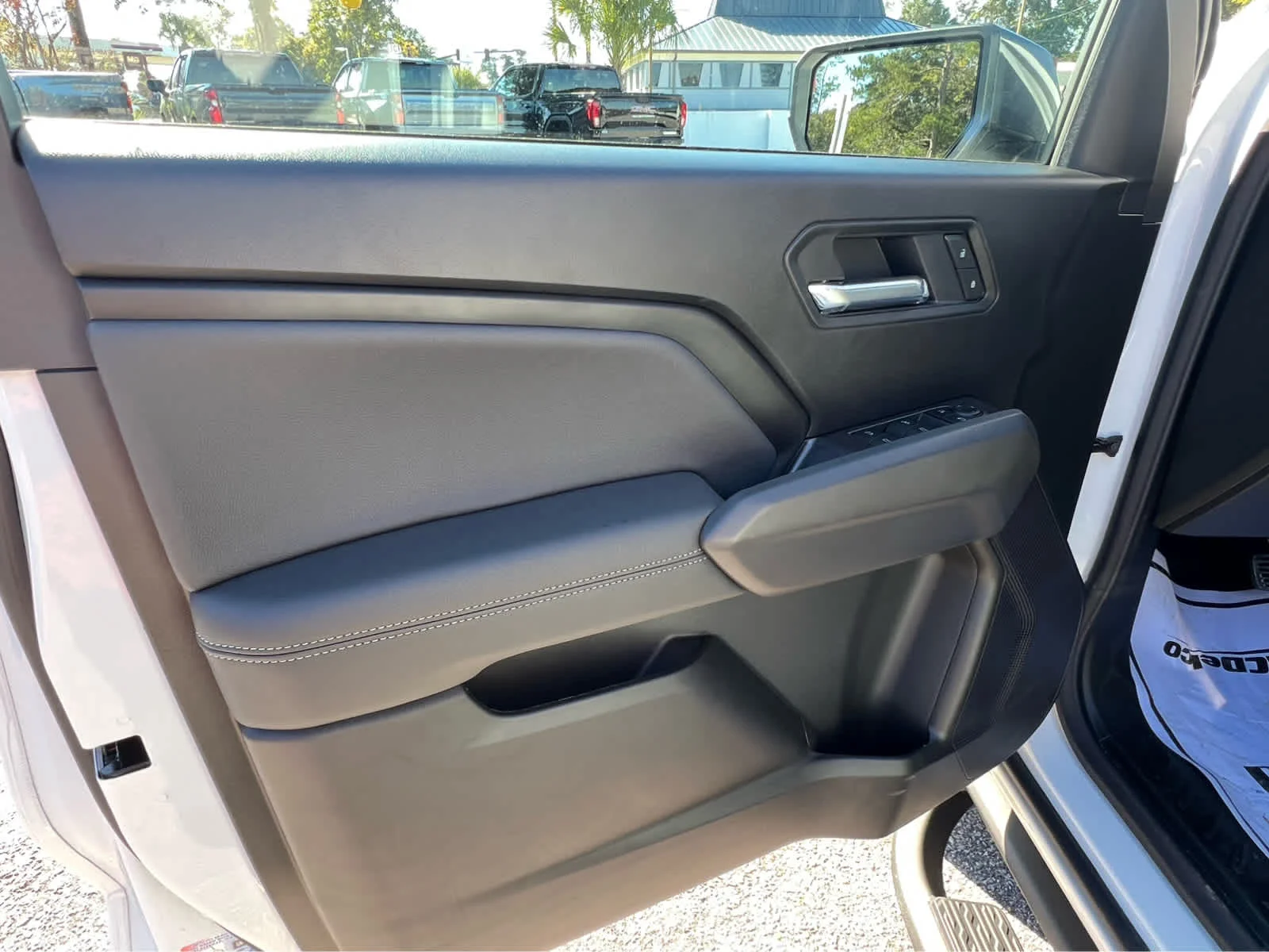 2026 Chevrolet Colorado LT - Photo 9