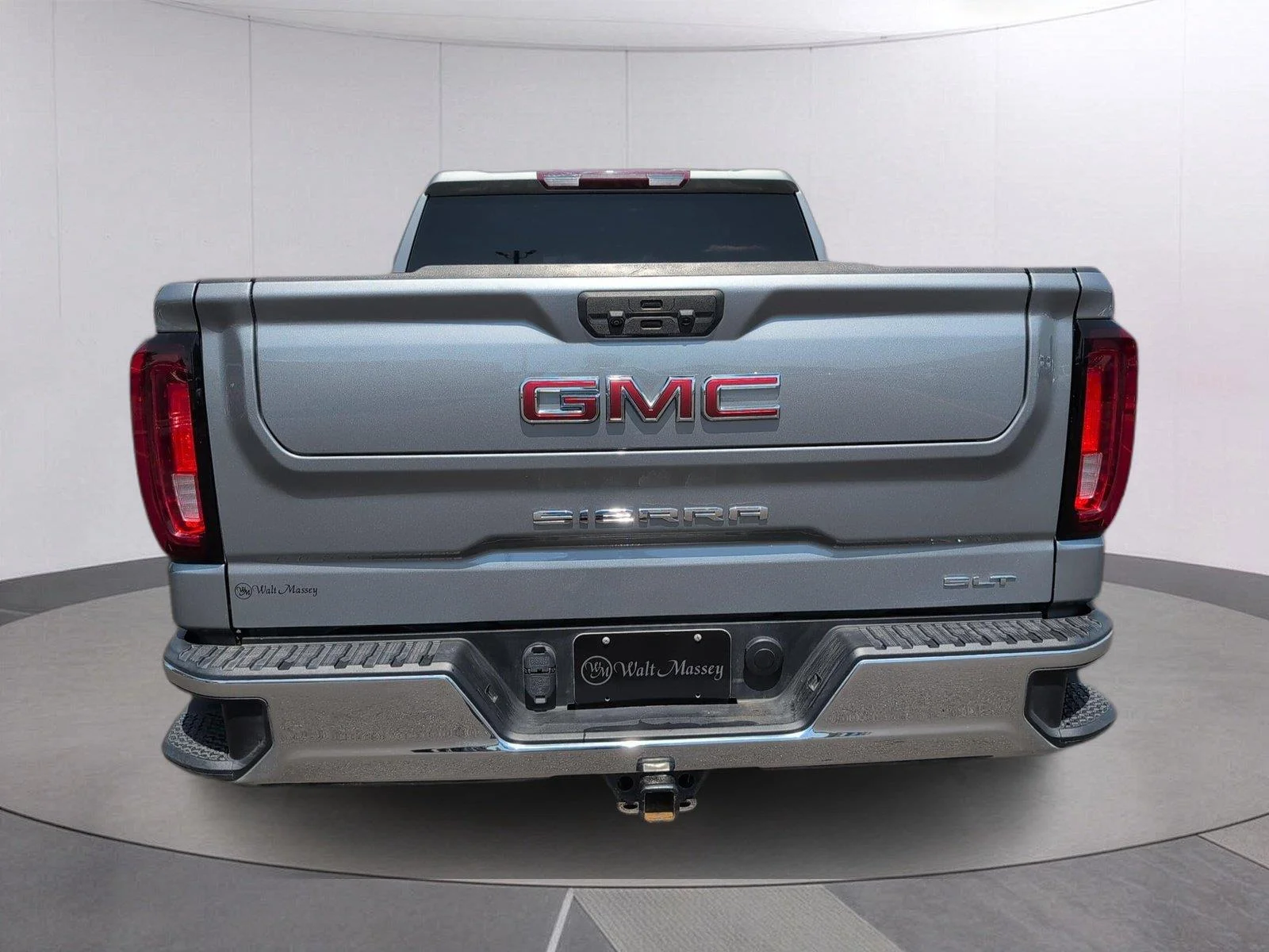 Used 2024 Sterling Metallic GMC SLT image 6