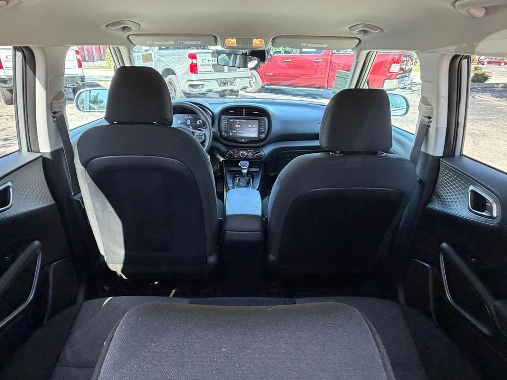 2024 Kia Soul LX - Photo 8