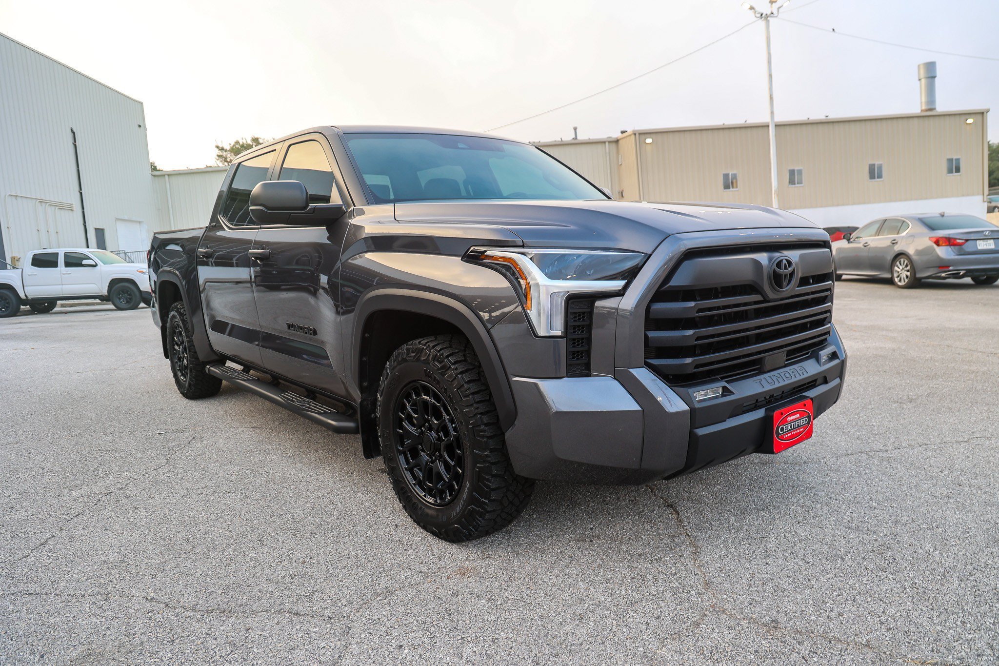 Used 2025 MAGNETIC GRAY MET Toyota SR5 image 4