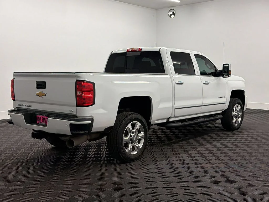 Used 2017 Summit White Chevrolet LTZ image 8