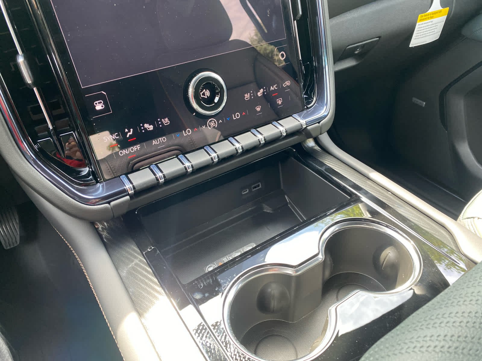 2026 GMC Yukon XL AT4 - Photo 17
