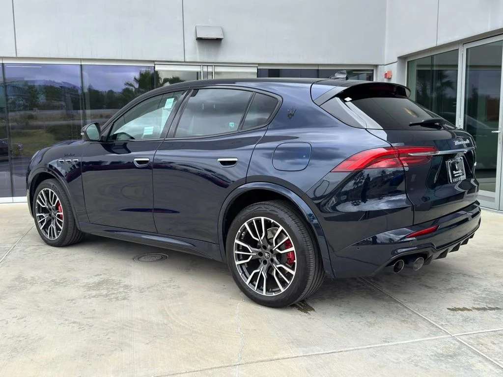 Certified Used 2023 Blu Nobile Tri-Coat Maserati Modena image 5