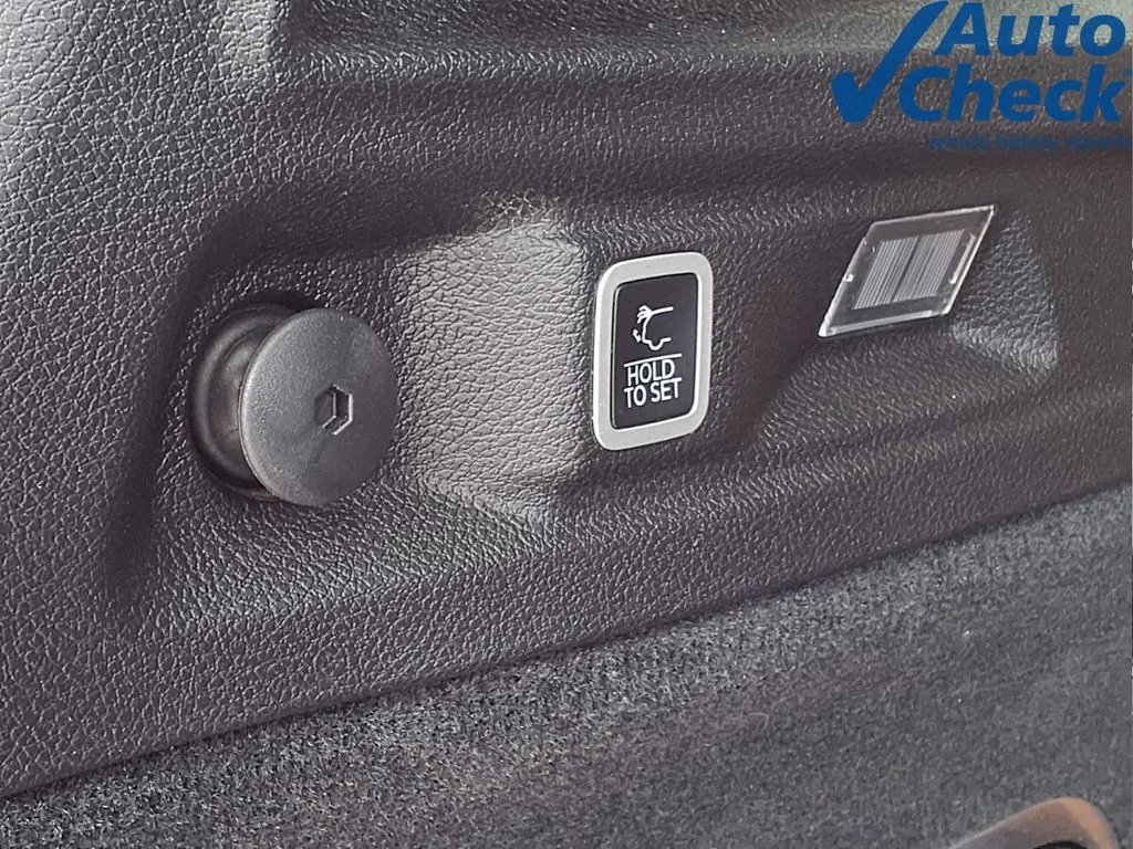 Used 2023 White/off-white Jeep Summit image 7