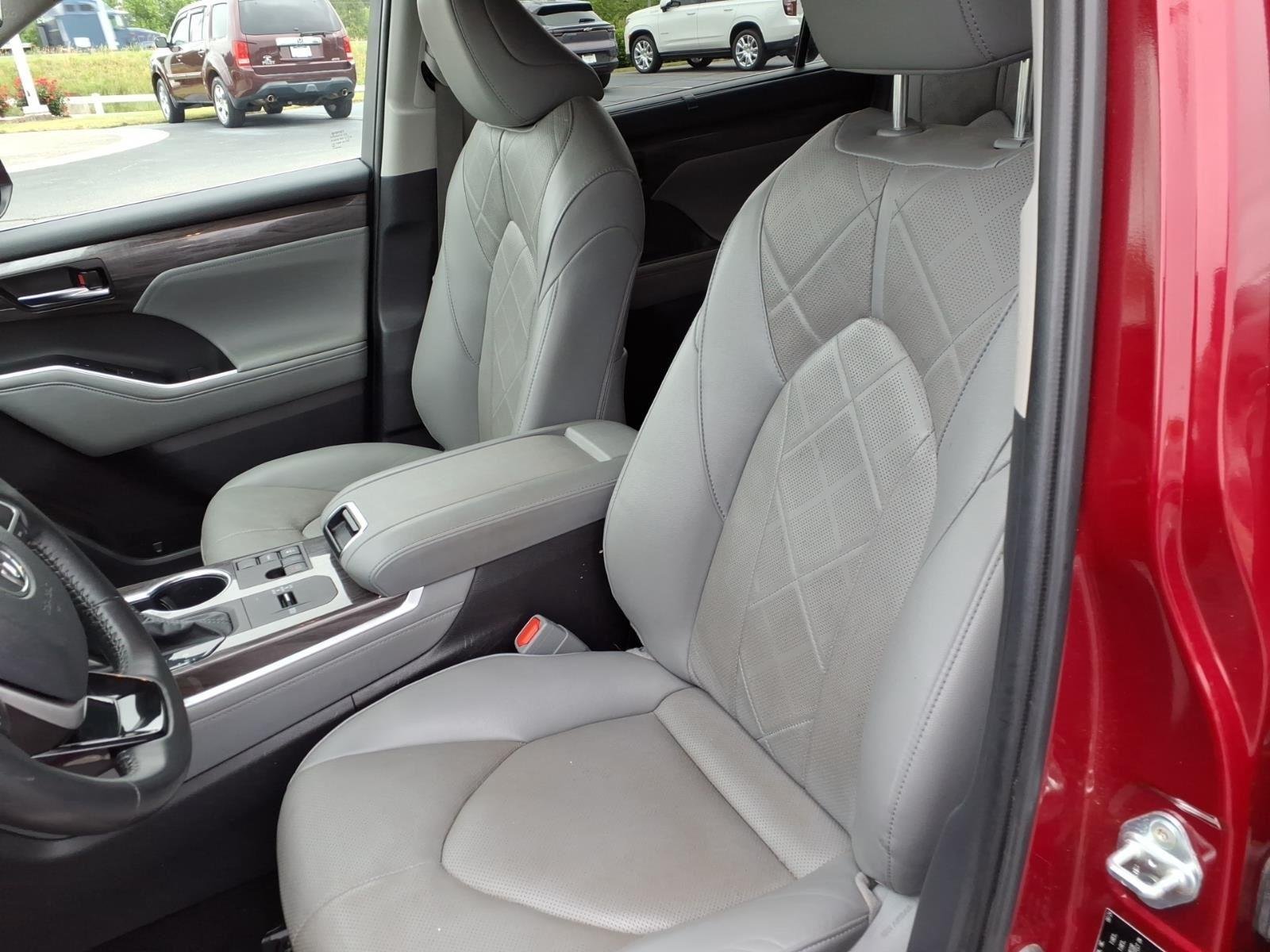 Used 2024 Ruby Flare Pearl Toyota Platinum image 22