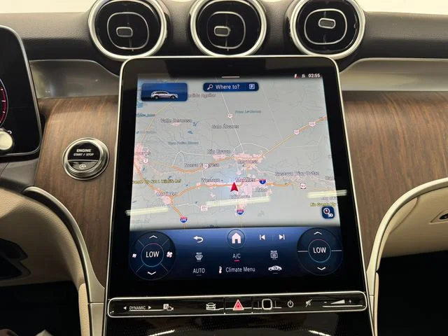 New 2026 Polar White Mercedes-Benz GLC 300 image 29