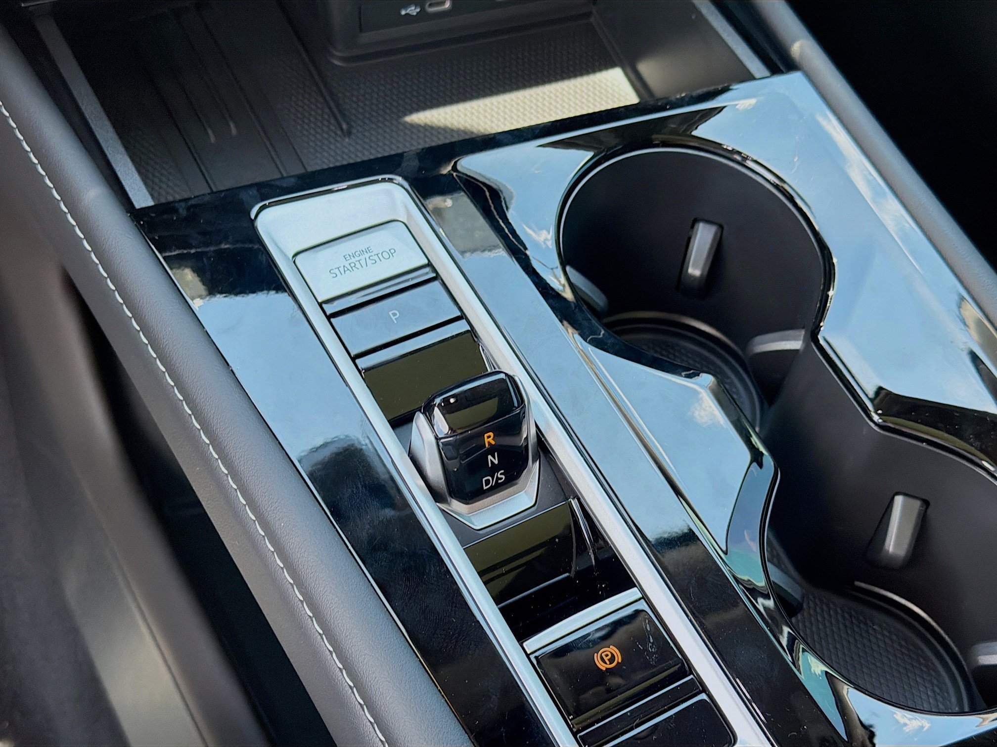 2026 Volkswagen Atlas SEL - Photo 16