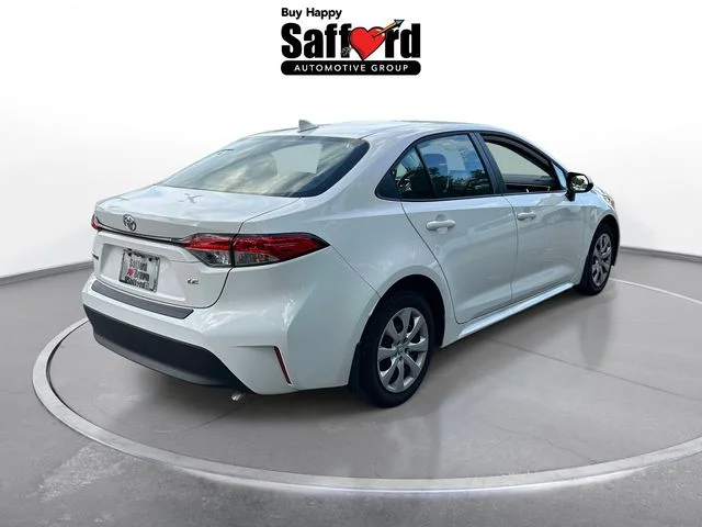 Used 2025 White Toyota LE image 7