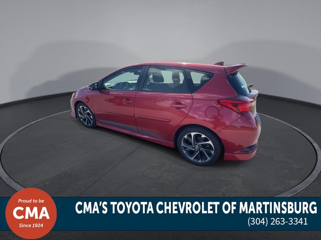 Used 2017 Barcelona Red Metallic Toyota BASE image 6