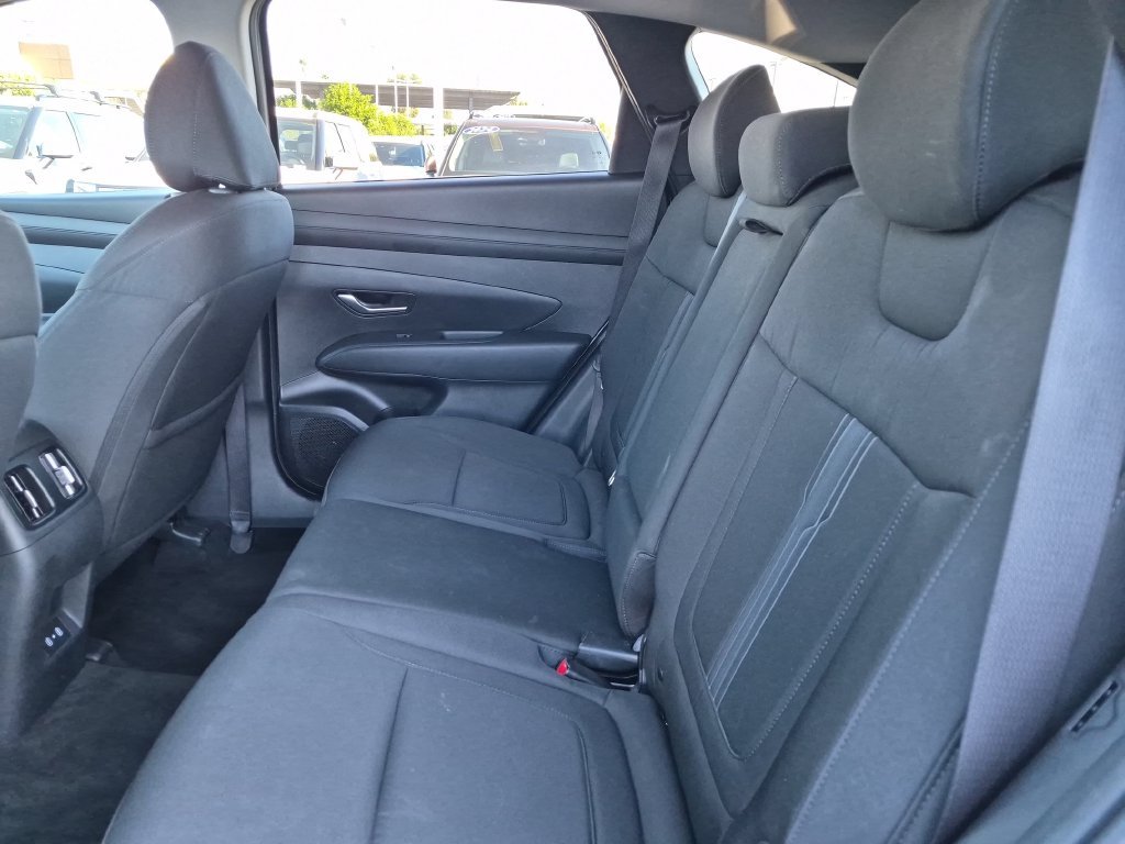 Used 2025 Silver Hyundai SEL image 29
