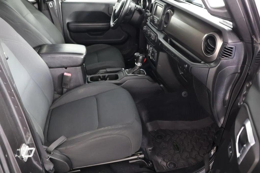 Used 2018 Gray Jeep Unlimited Sport S image 22