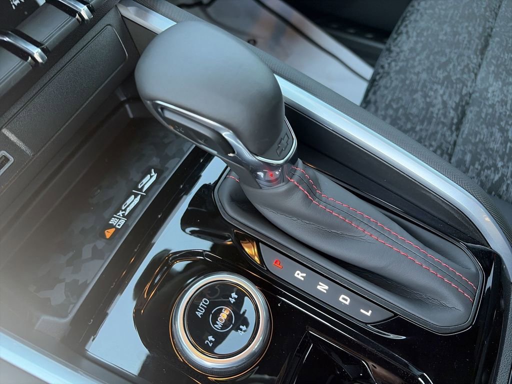 2026 Chevrolet Colorado Z71 - Photo 26