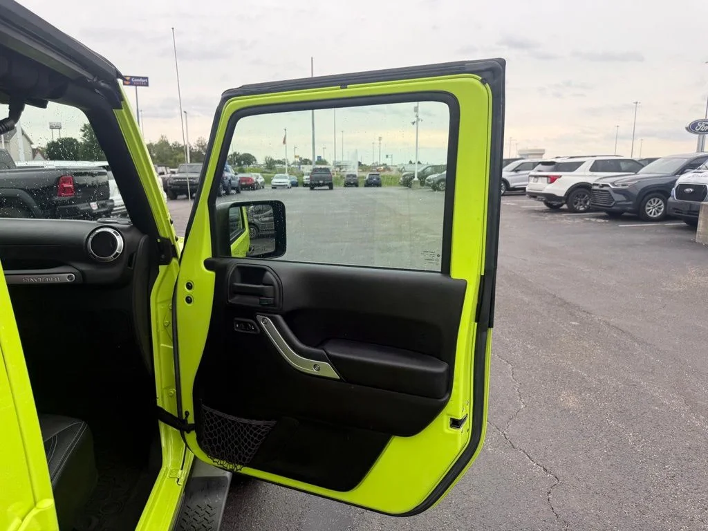 Used 2017 Green Jeep Unlimited Sahara image 56