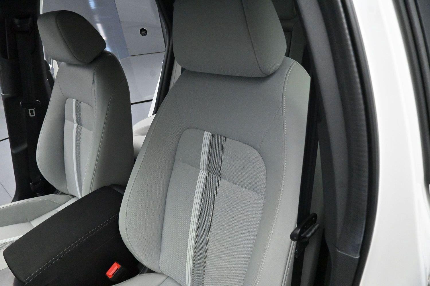 Used 2025 Platinum White Pearl Honda Sport image 14