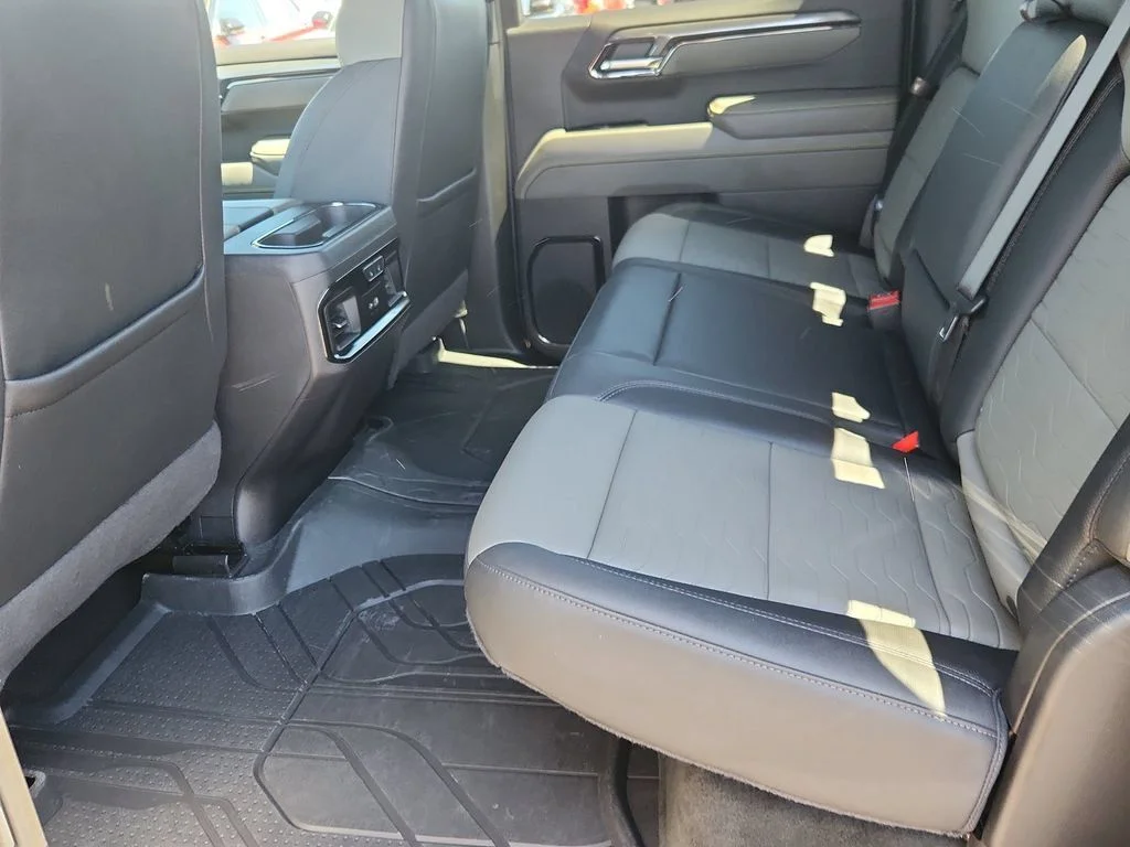 Used 2024 Black Chevrolet ZR2 image 10