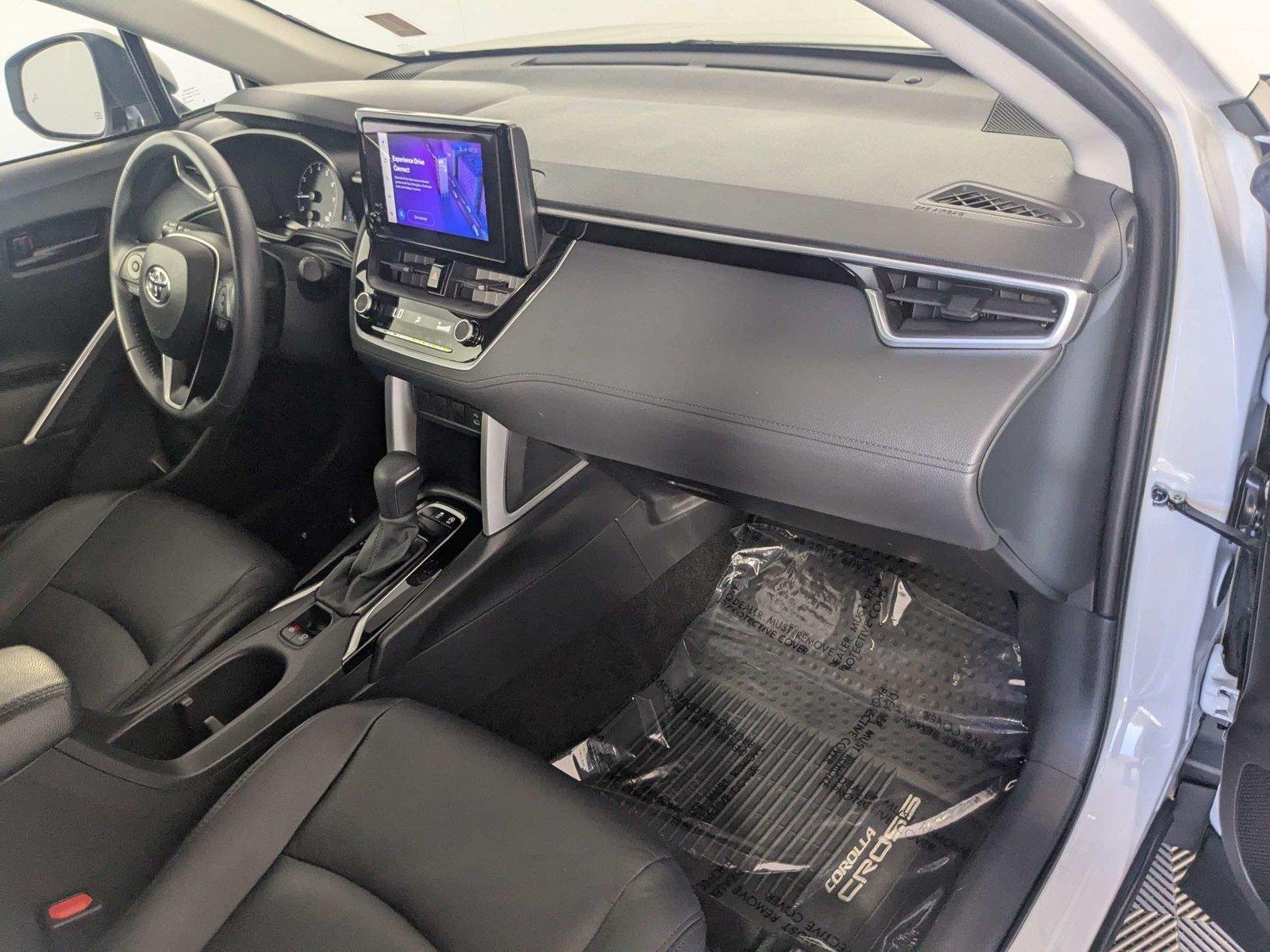 Certified Used 2023 Wind Chill Pearl Toyota LE image 31