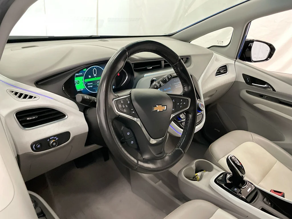 Used 2020 Kinetic Blue Metallic Chevrolet Premier image 10