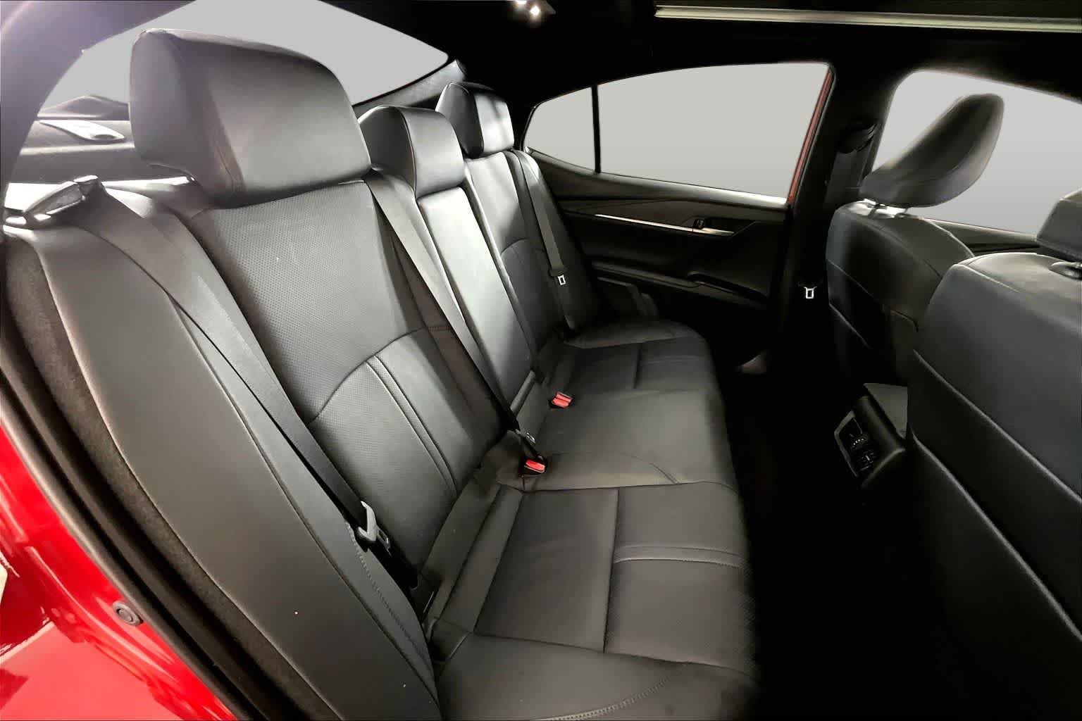 Used 2025 Supersonic Red/Midnight Black Metallic Toyota XSE image 20