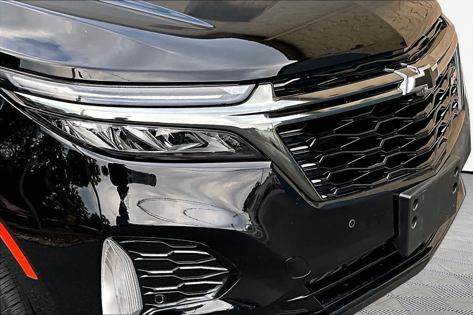 Used 2023 Mosaic Black Metallic Chevrolet RS image 30