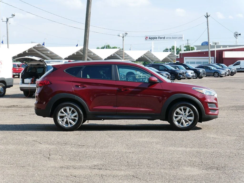 Used 2020 Red Hyundai Value image 2