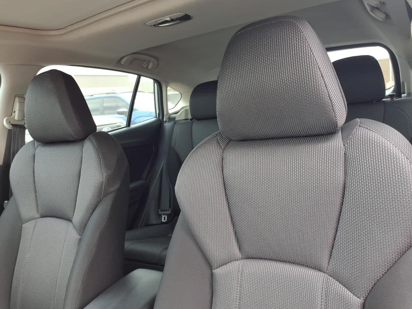Used 2022 Crystal White Pearl Subaru Premium image 28