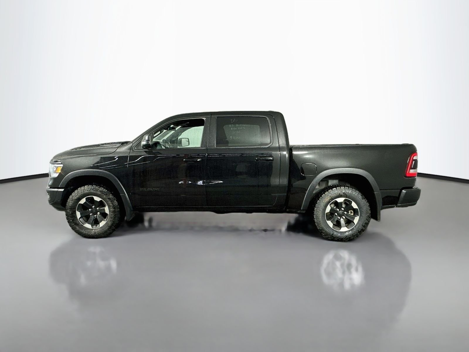 Used 2023 Diamond Black Crystal Pearlcoat Ram Rebel image 4