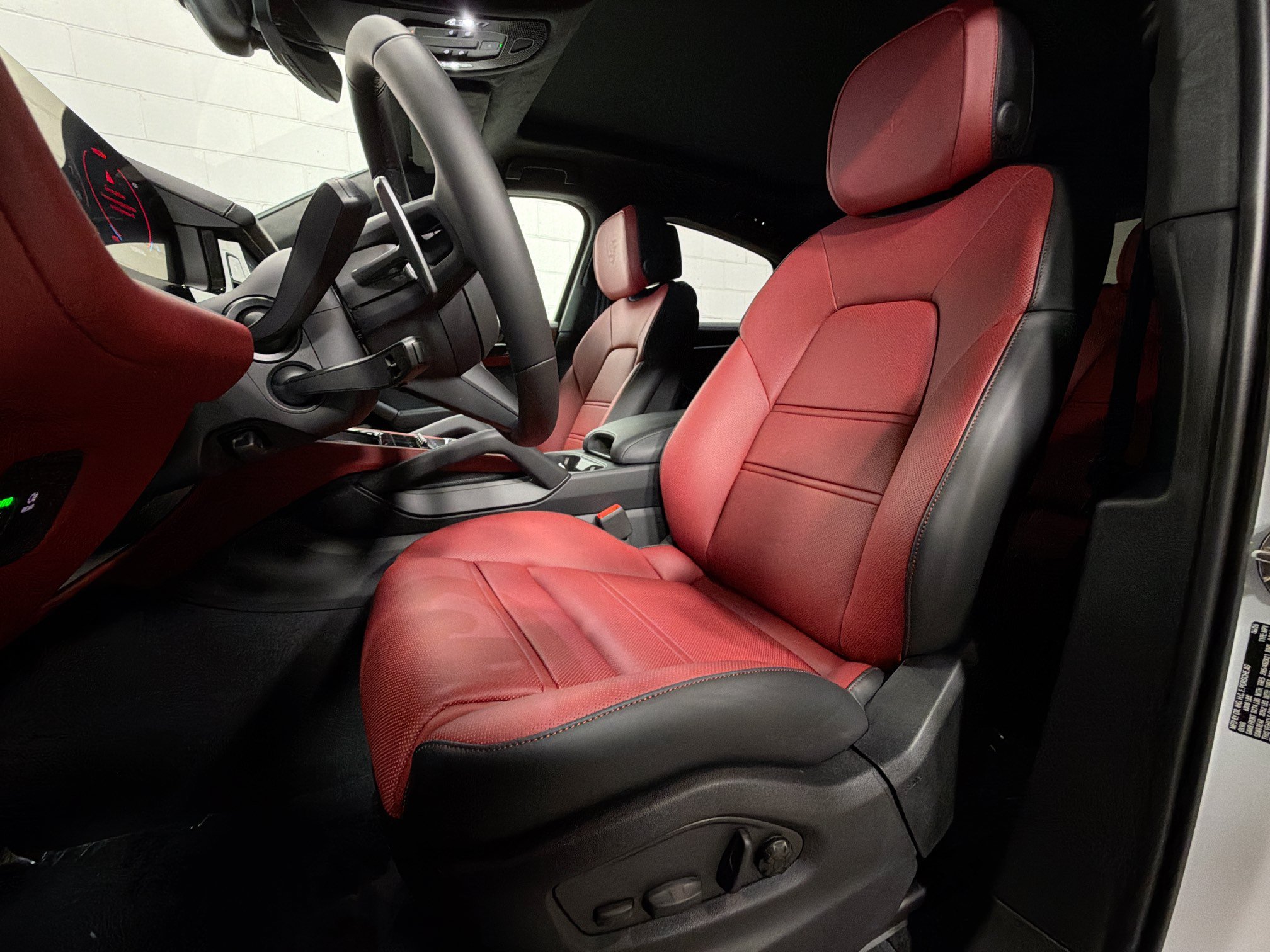 New 2026 Carrara White Metallic Porsche GTS image 5