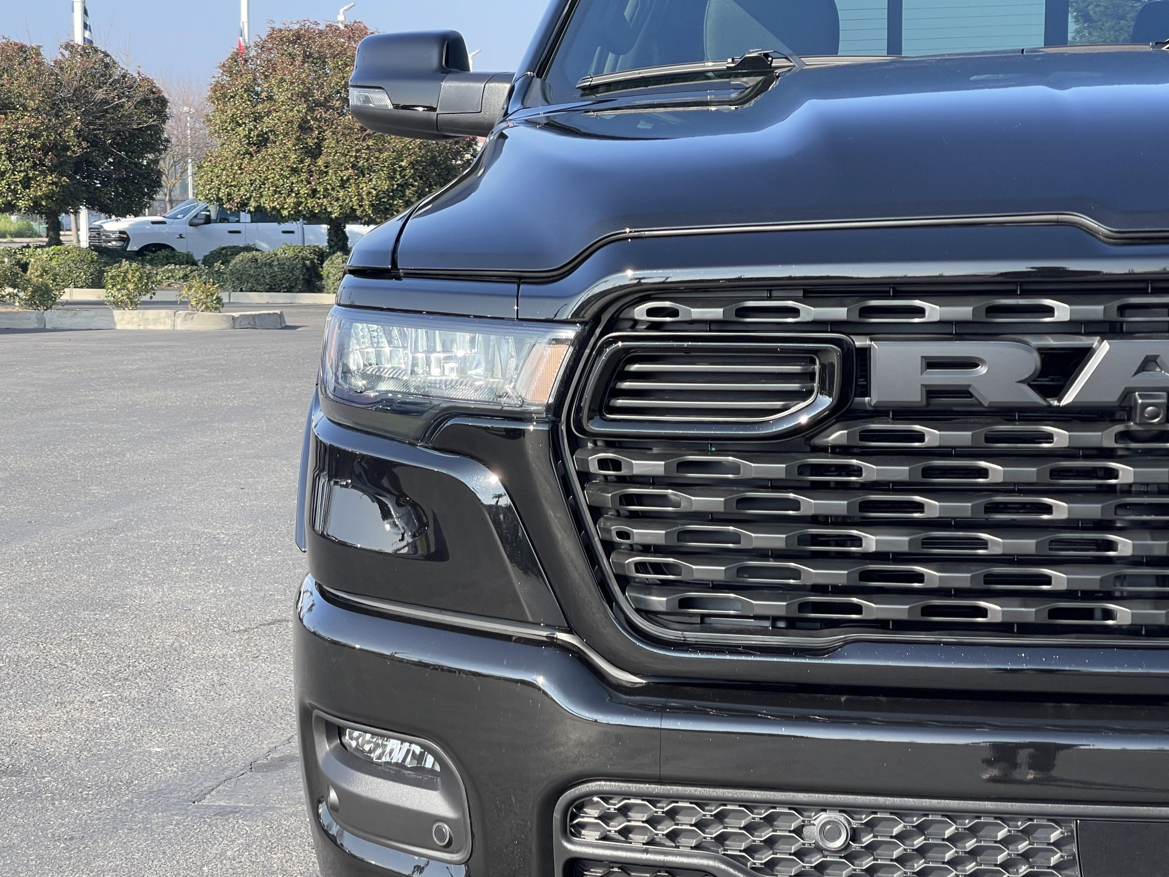 View vehicle photo 3