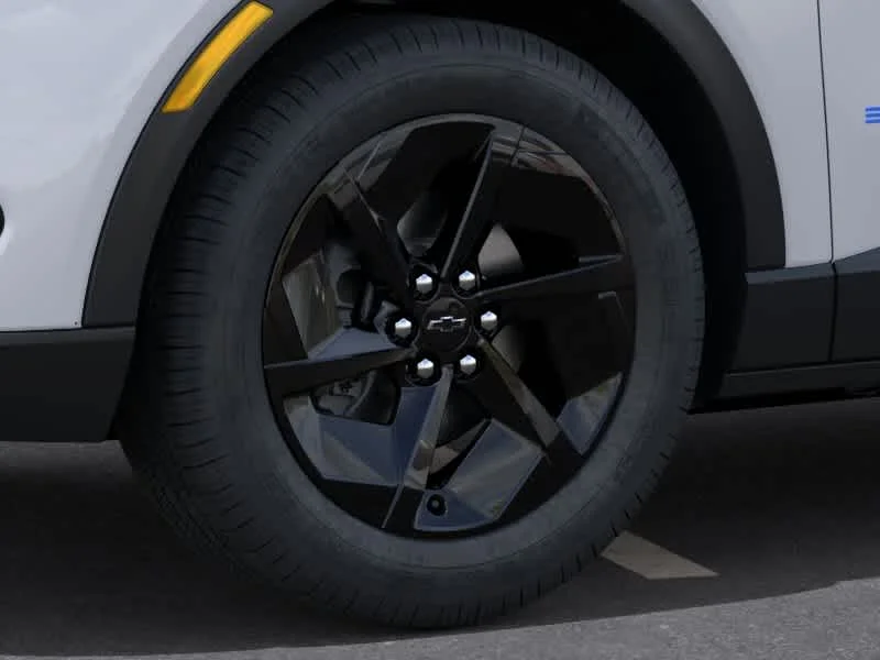 New 2026 Summit White Chevrolet LT image 8