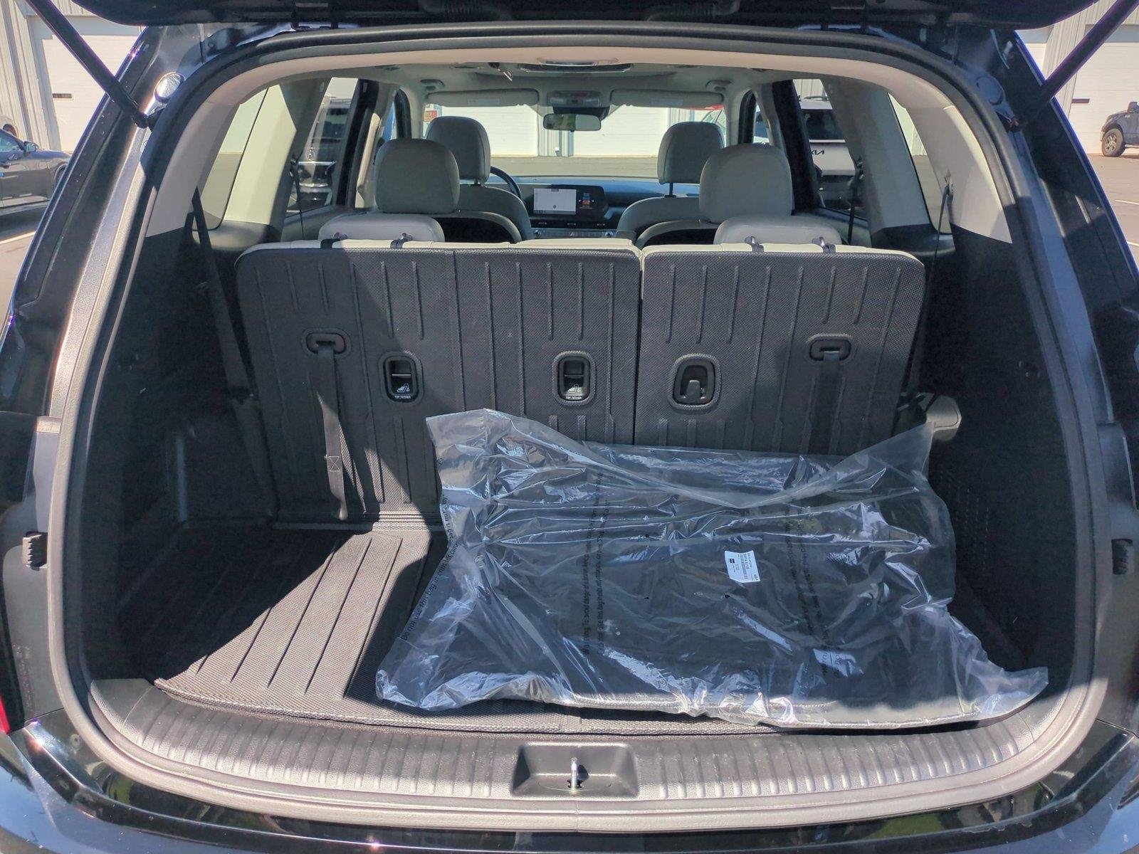 Used 2024 Ebony Black Kia S image 36