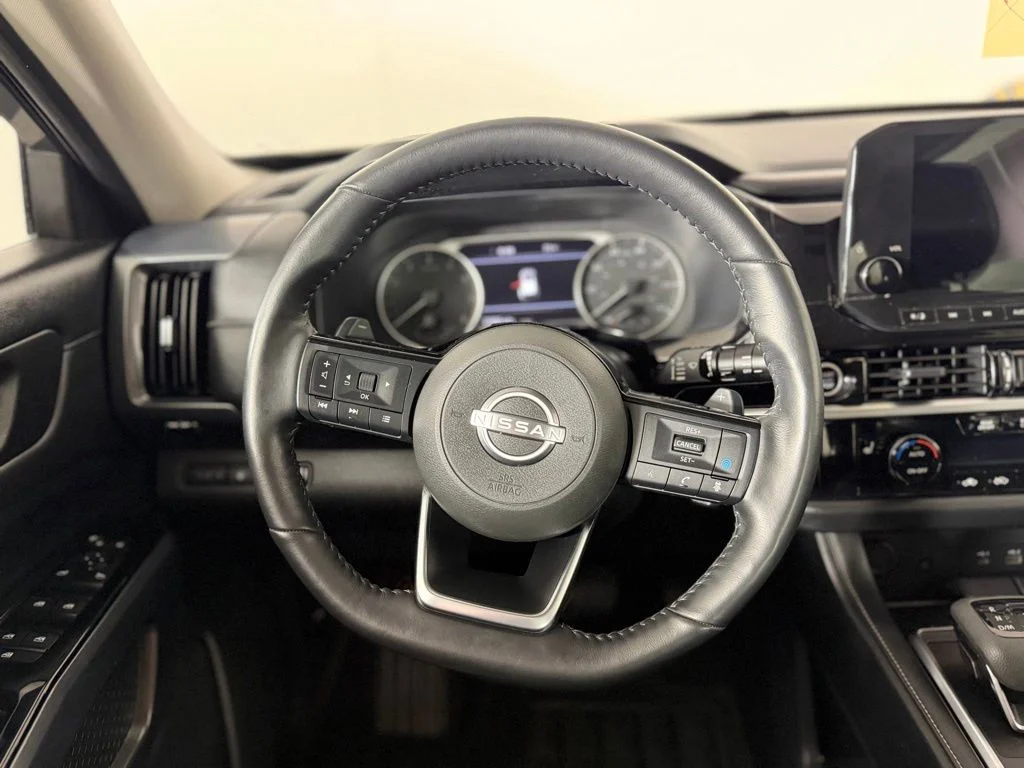 Used 2023 Gun Metallic Nissan SL image 9