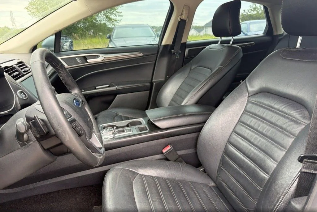 Used 2017 Silver Ford SE image 8