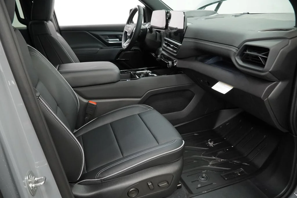 New 2026 Slate Gray Metallic Chevrolet LT - Max Range image 27