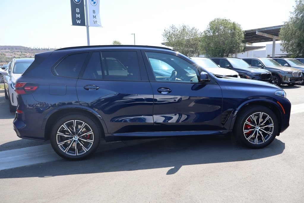 Used 2024 Blue BMW sDrive40i image 3