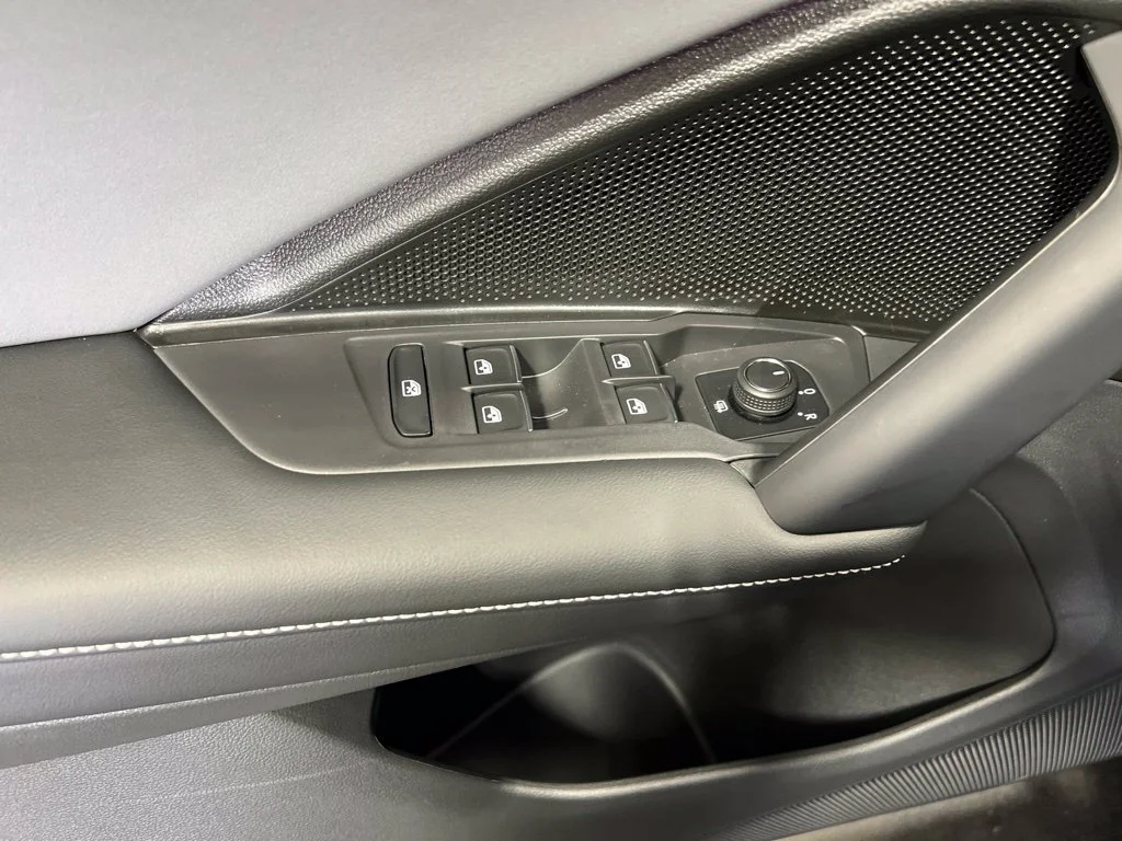 New 2026 Blue Volkswagen SE image 29