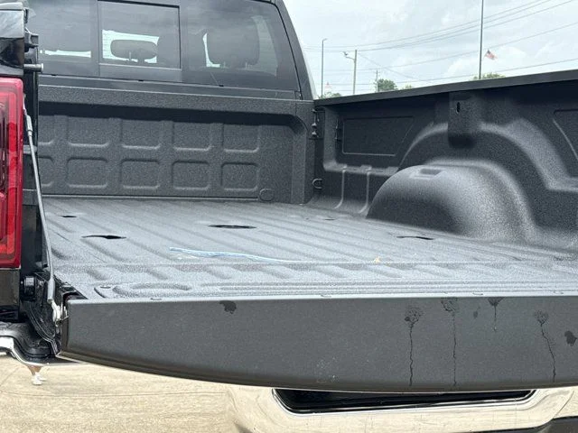 New 2026 Diamond Black Crystal Pearl-Coat Exterior Paint RAM Laramie image 11