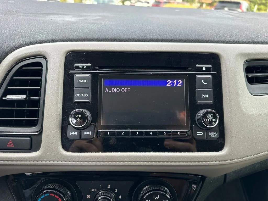 Certified Used 2018 Silver Metallic Honda LX image 28