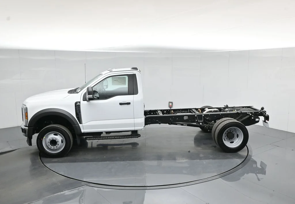 New 2026 Oxford White Ford XL image 32