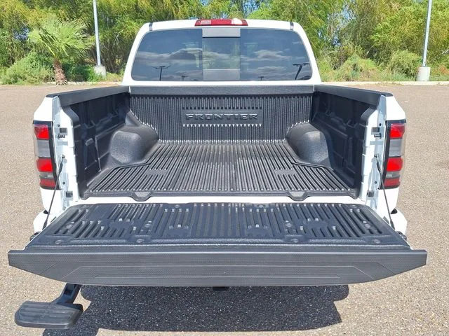 New 2026 Glacier White Nissan Crew Cab SV image 22