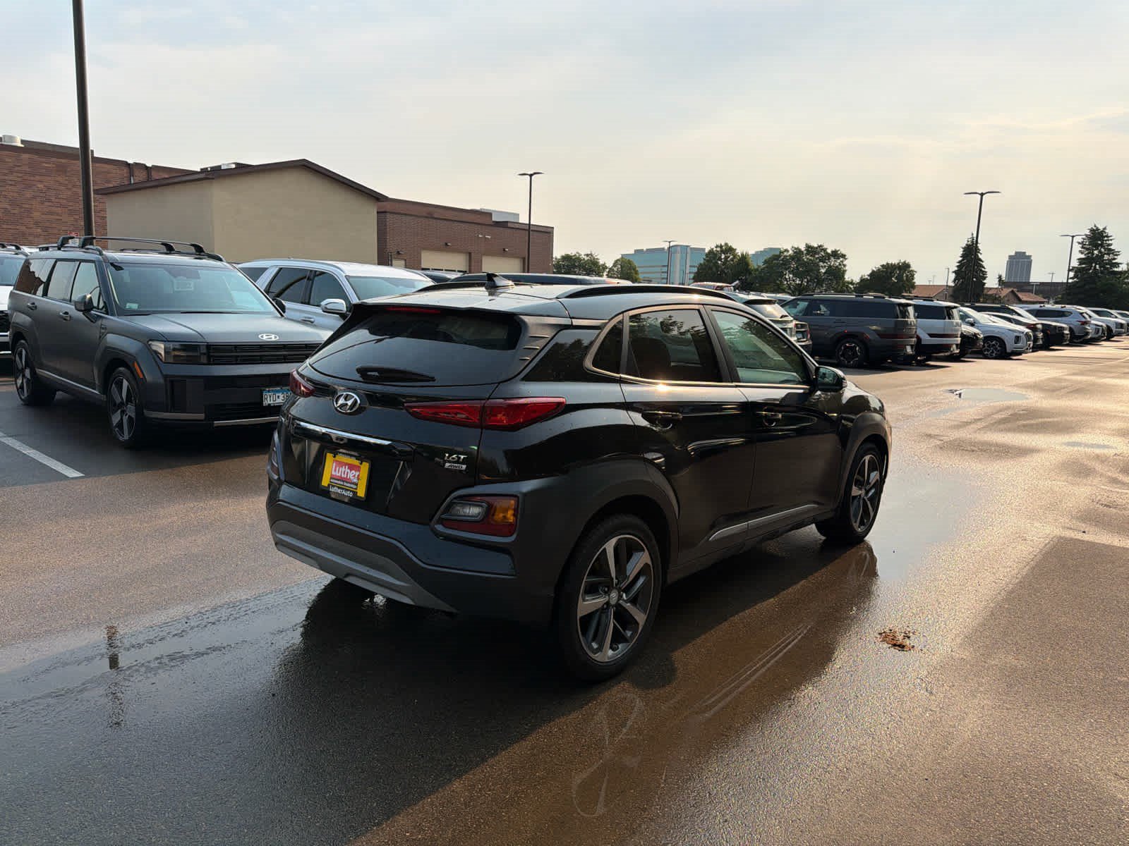 2020 Hyundai Kona Limited - Photo 2