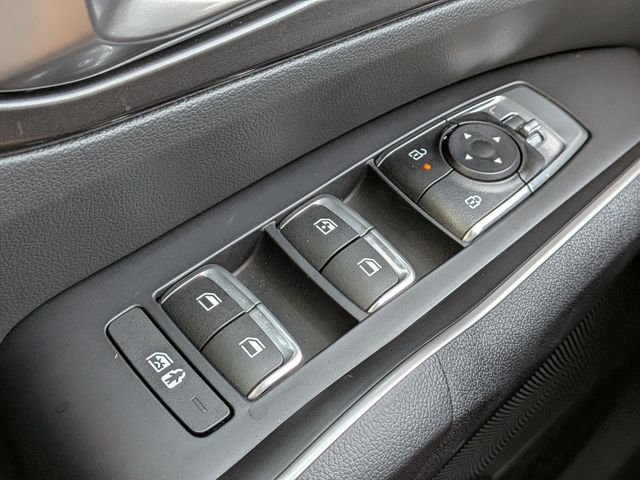 New 2026 Ebony Black Kia EX image 27