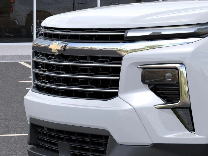 Used 2026 Summit White Chevrolet AWD LT image 13