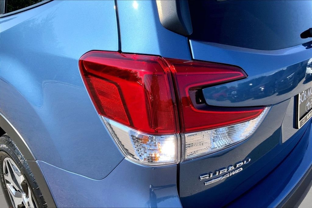 Used 2024 Blue Subaru Premium image 23