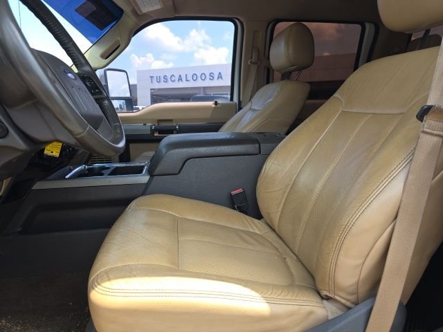 Used 2013 White Ford Lariat image 9