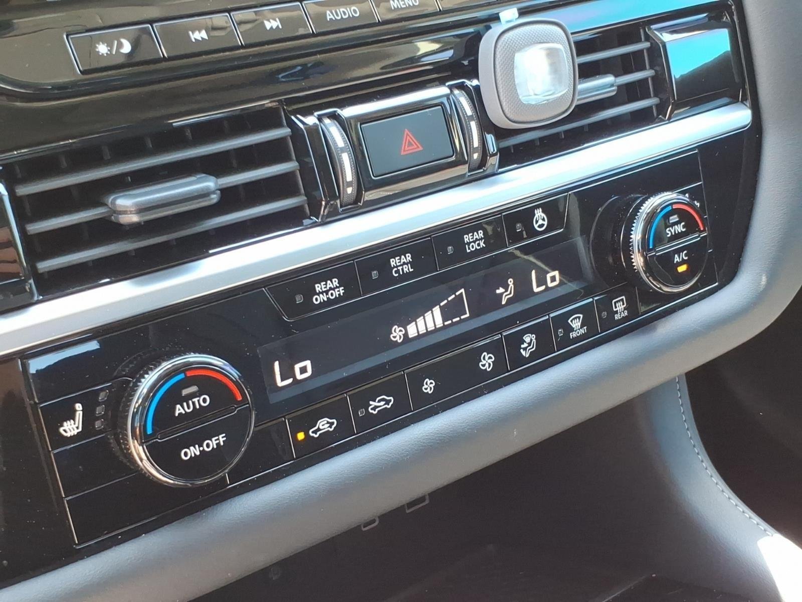 Used 2025 Super Black Nissan SL image 18