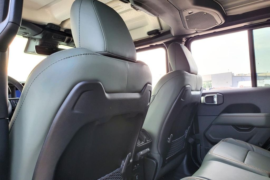 2025 Jeep Gladiator Mojave - Photo 16