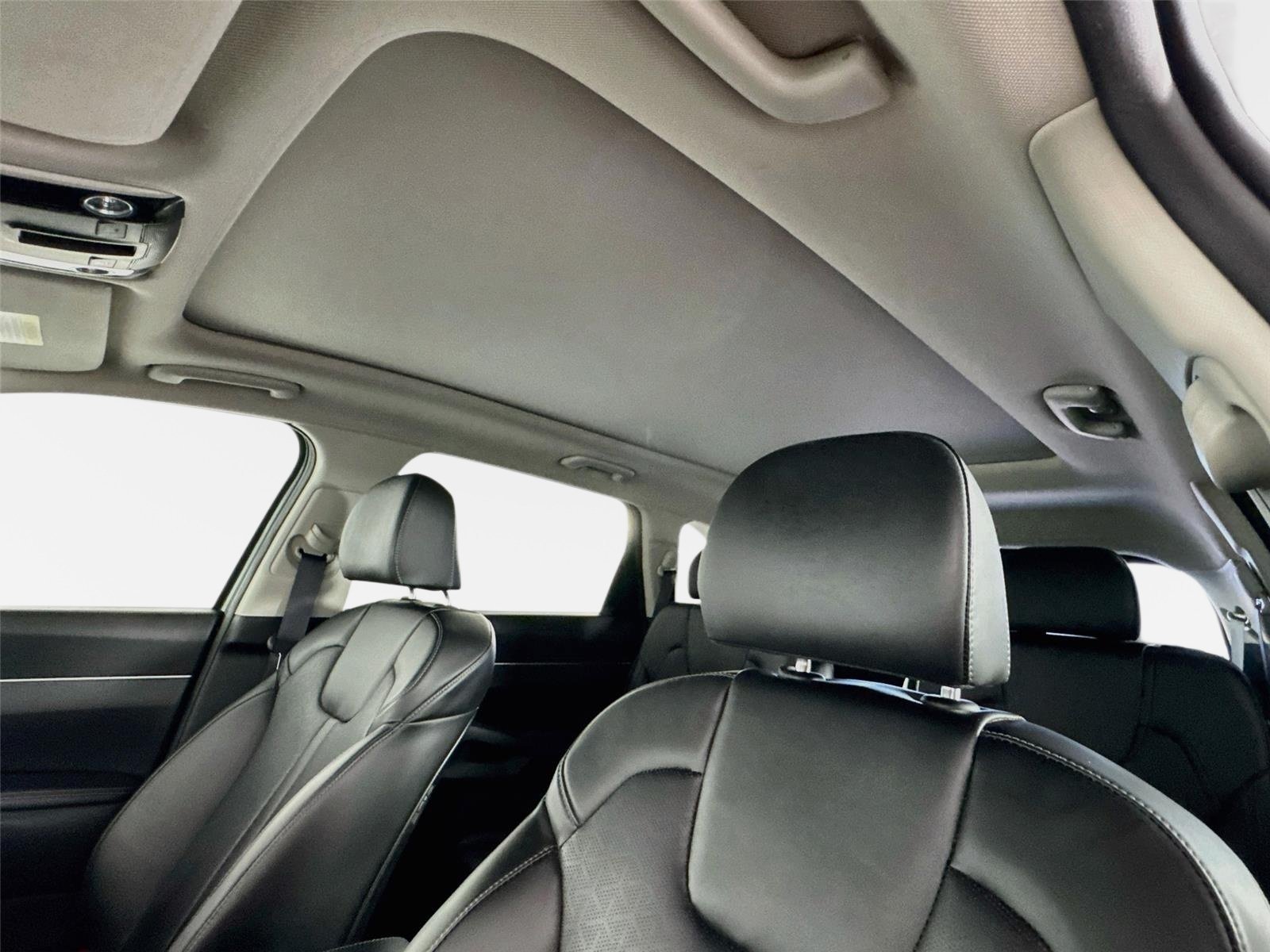 Used 2023 Aruba Green Kia X-Line EX image 14