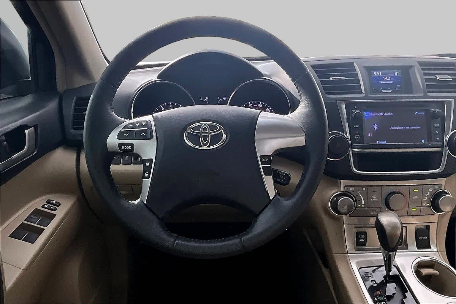 Used 2013 Black Toyota SE image 6
