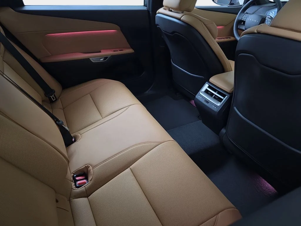 New 2026 Iridium Lexus PREMIUM AWD image 11