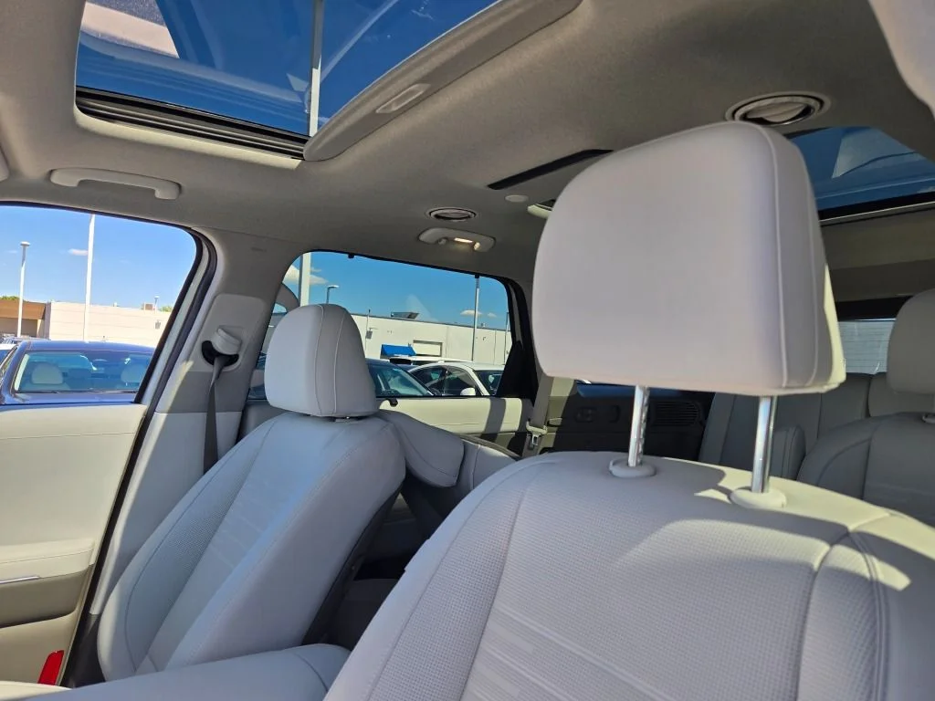 New 2026 Silver Metallic Hyundai Limited image 26